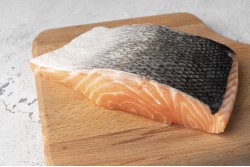 Fresh Organic Salmon Fillet With Skin Sushi Grade - Per 1.5Kg